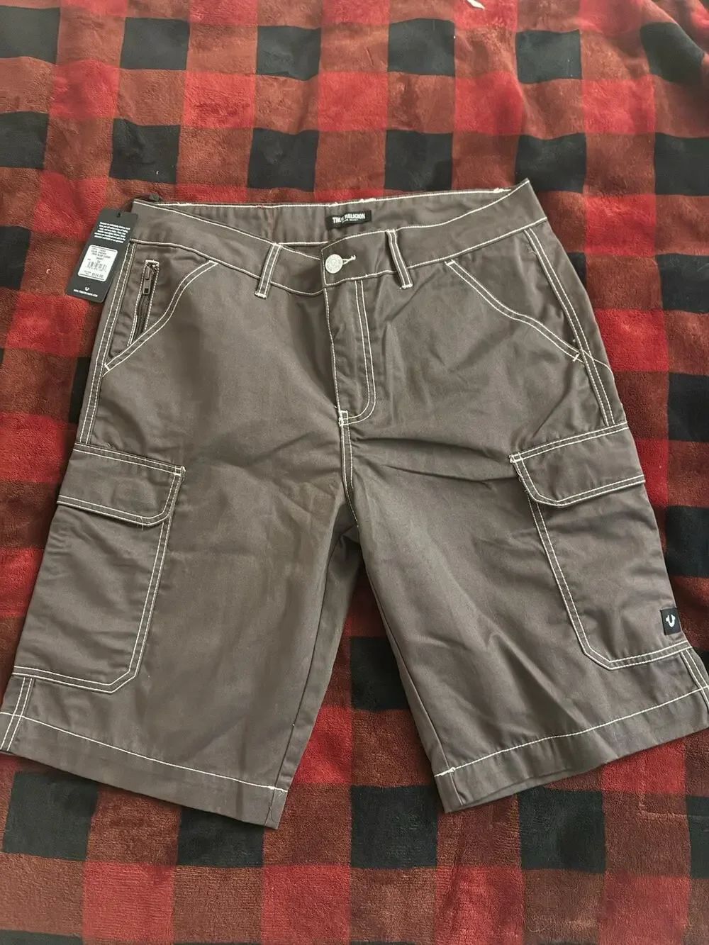 True Religion Mens brown Cargo Shorts white Stitch 34 baggy Y2K back to school